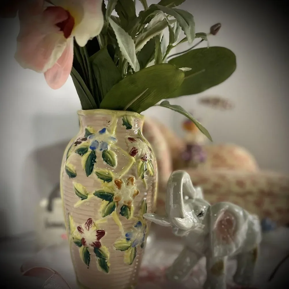 Midcentury Majolica Inspired Floral Vines 7